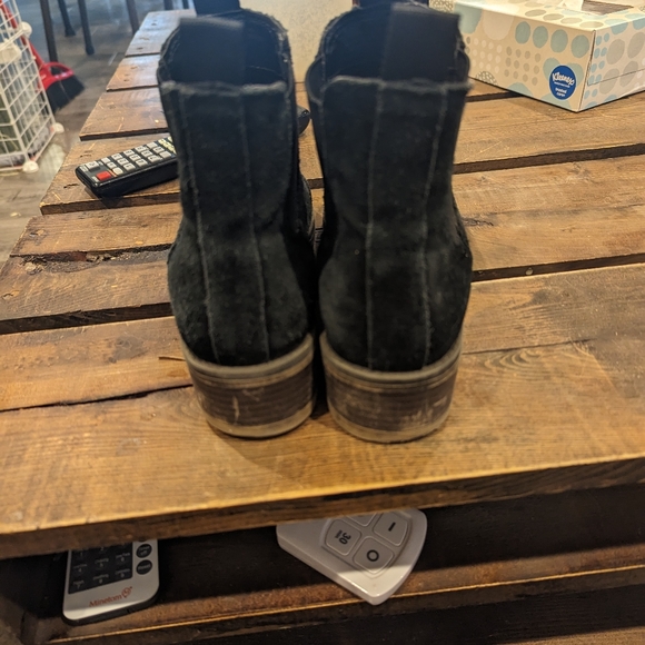 Suede Boots - Picture 5 of 5